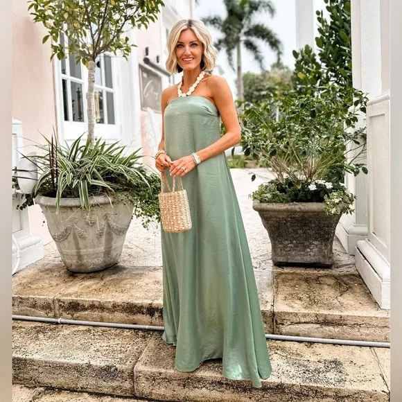 Abercrombie & Fitch Strapless Trapeze Maxi Dress - Picture 2 of 10